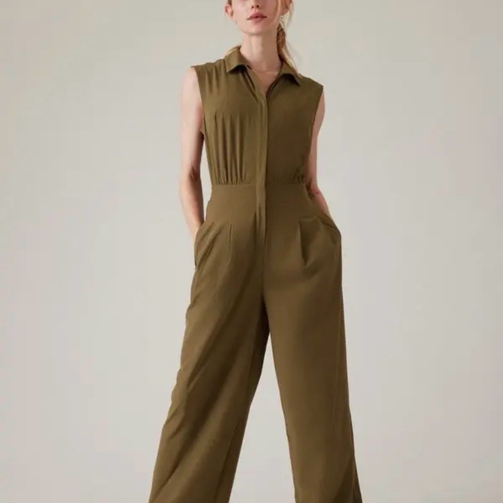 Athleta Brooklyn Heights Wide-Leg jumpsuit olive green size 10